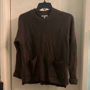 Green pocket sweater